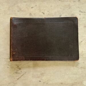 VINTAGE LEATHER 2-RING NOTEBOOK WITH LINED PAPER